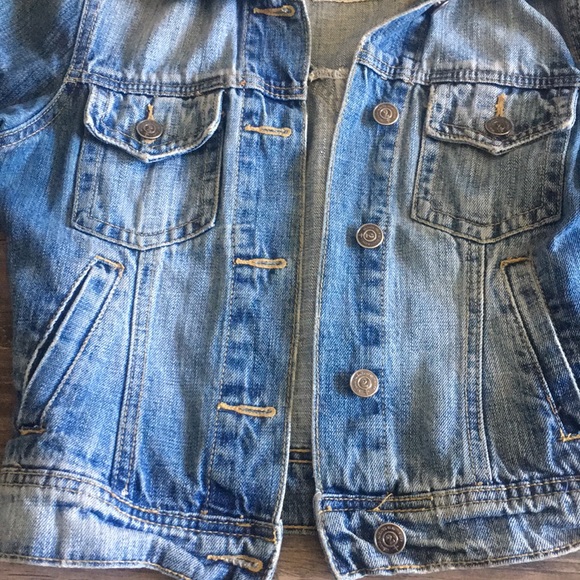 Cropped jean jacket - Picture 2 of 3